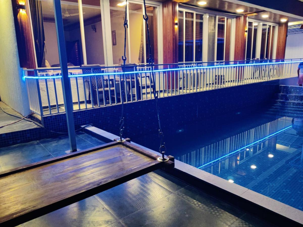 Whitehouse Homestay By Oxystays Hospitality アリバグ エクステリア 写真