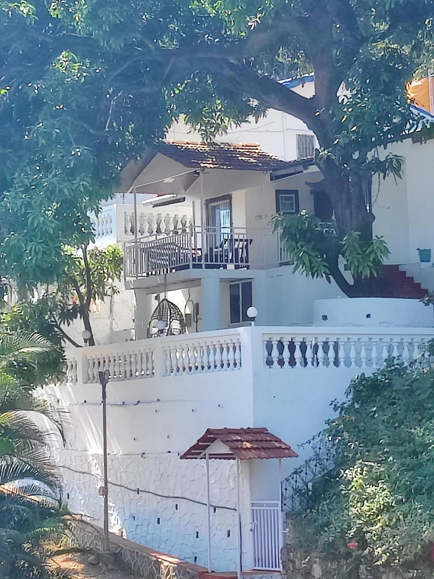 Whitehouse Homestay By Oxystays Hospitality アリバグ エクステリア 写真