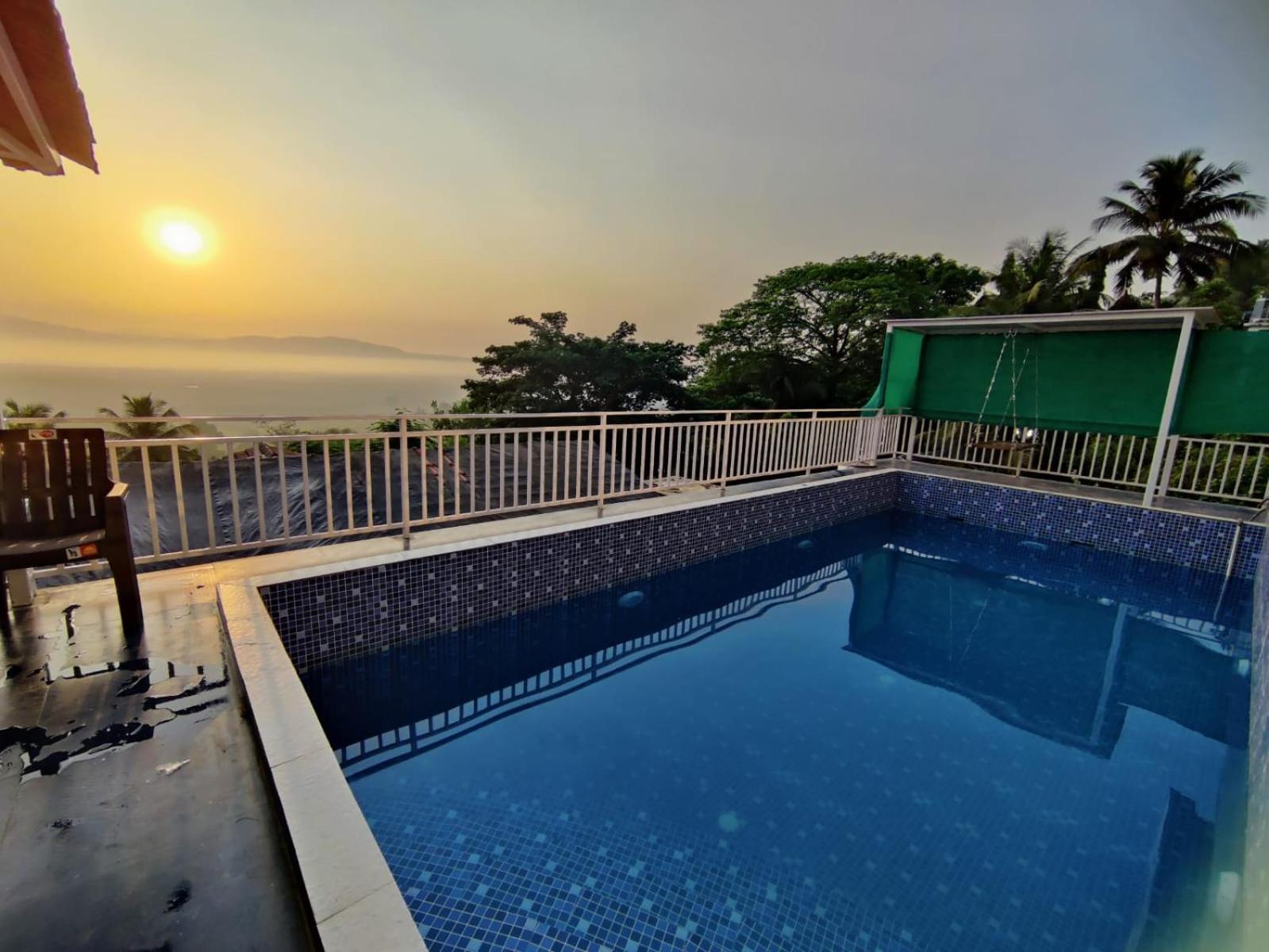 Whitehouse Homestay By Oxystays Hospitality アリバグ エクステリア 写真